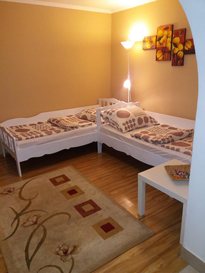 Bora Vendeghaz Apartment Eger Exterior photo